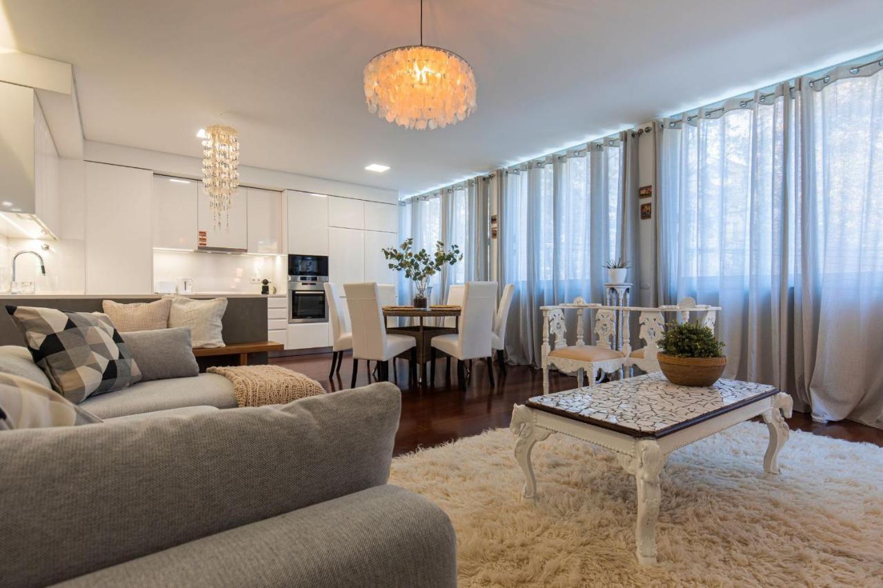 Touch Of Class 2Bdr Apartment By Lovelystay Cascais Luaran gambar